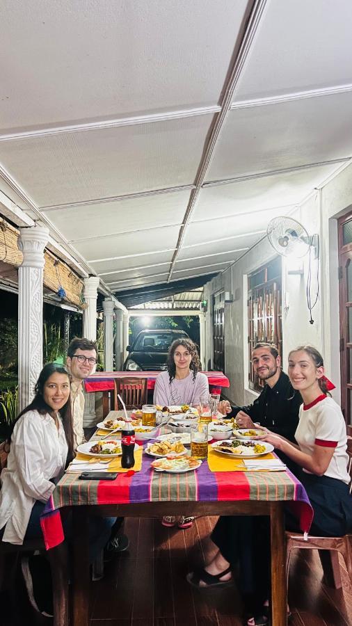 Lal Home Stay Sigiriya Eksteriør billede